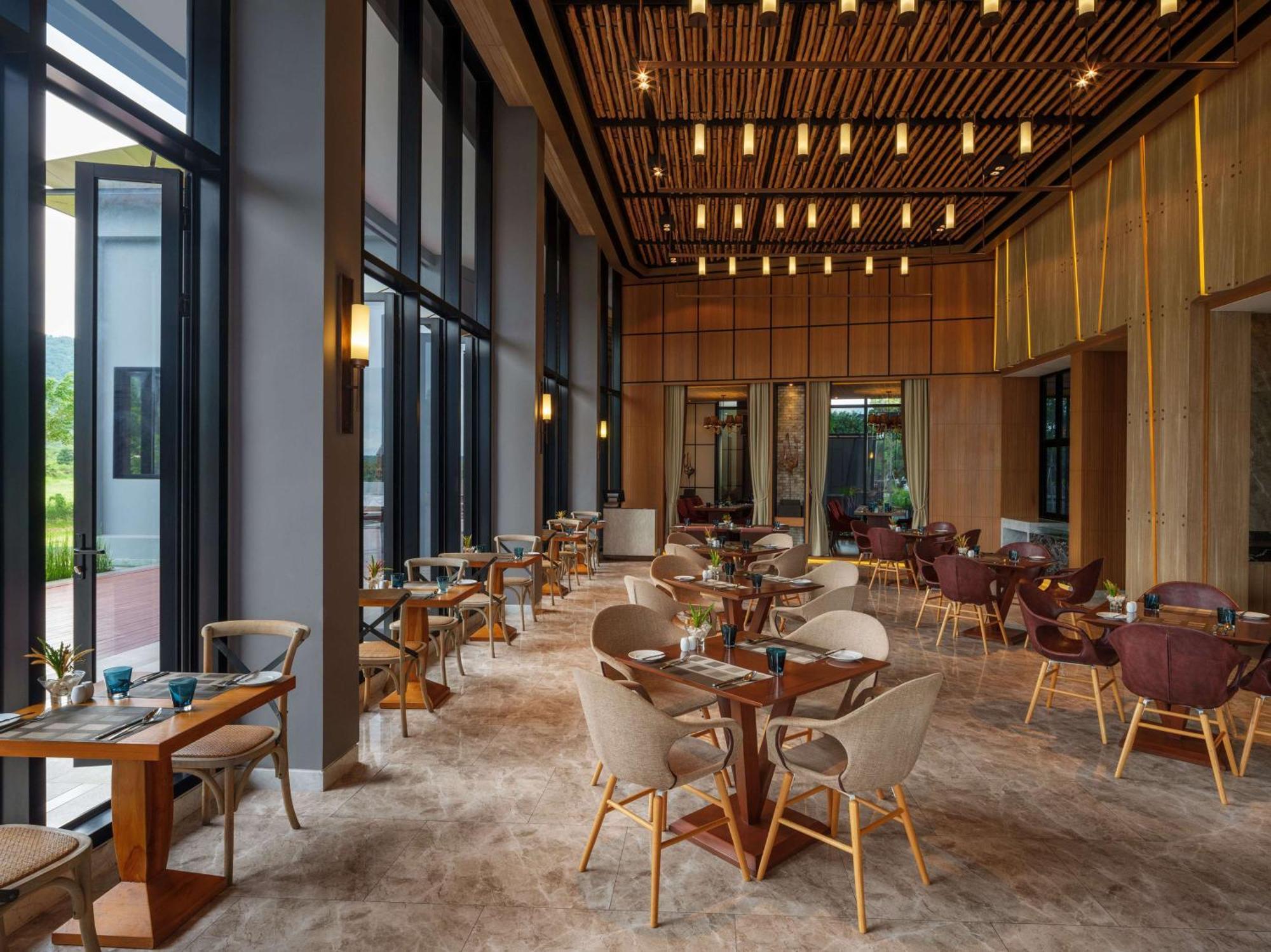 Dusitd2 Khao Yai Hotel Muszi Kültér fotó